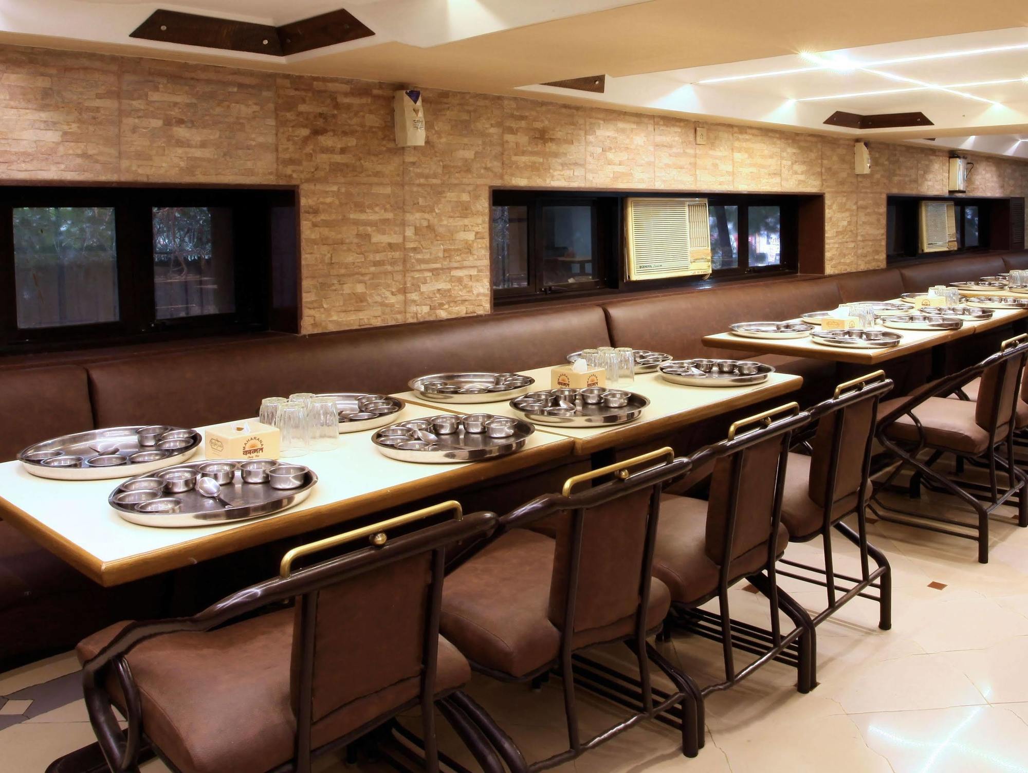 Hostel Mumbai By Maharana Inn Ngoại thất bức ảnh