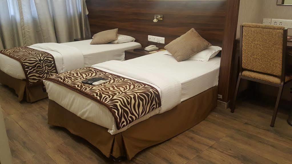 Hostel Mumbai By Maharana Inn Ngoại thất bức ảnh