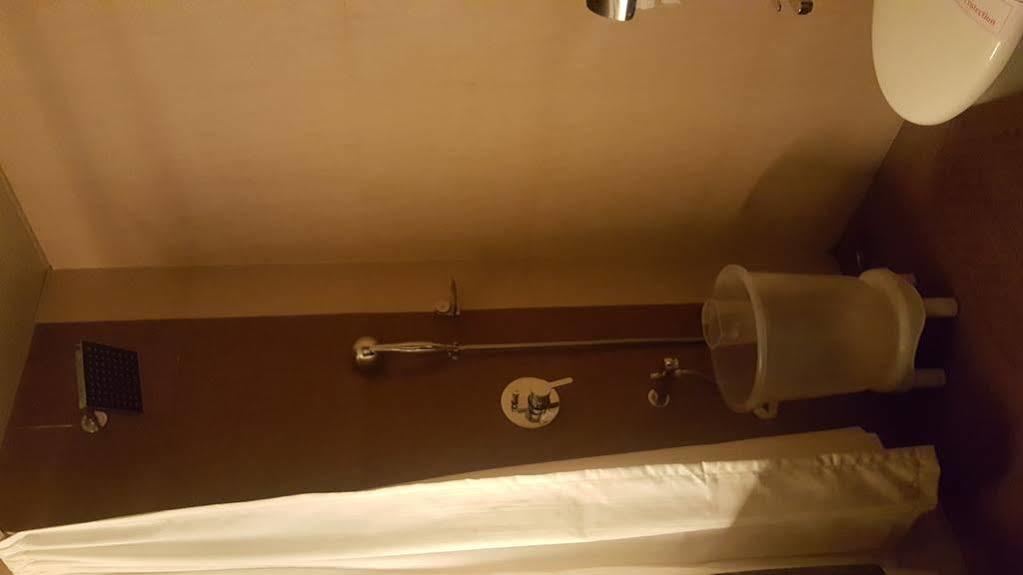 Hostel Mumbai By Maharana Inn Ngoại thất bức ảnh