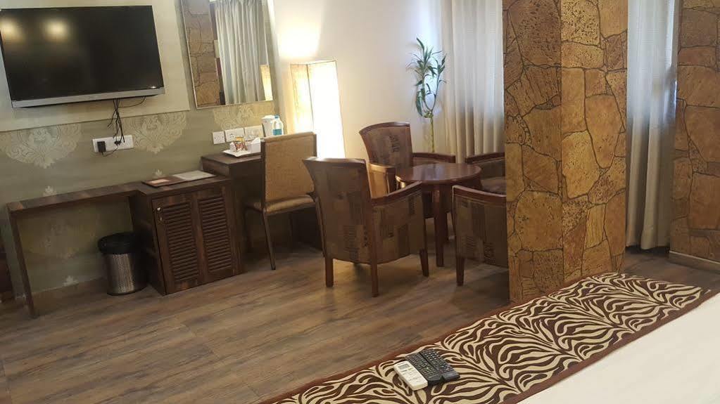 Hostel Mumbai By Maharana Inn Ngoại thất bức ảnh