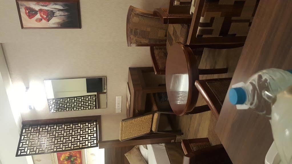 Hostel Mumbai By Maharana Inn Ngoại thất bức ảnh
